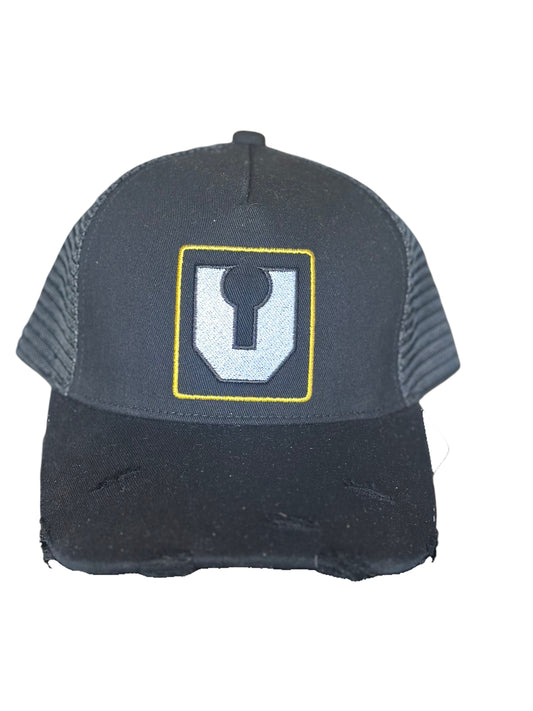Black/yellow v cap